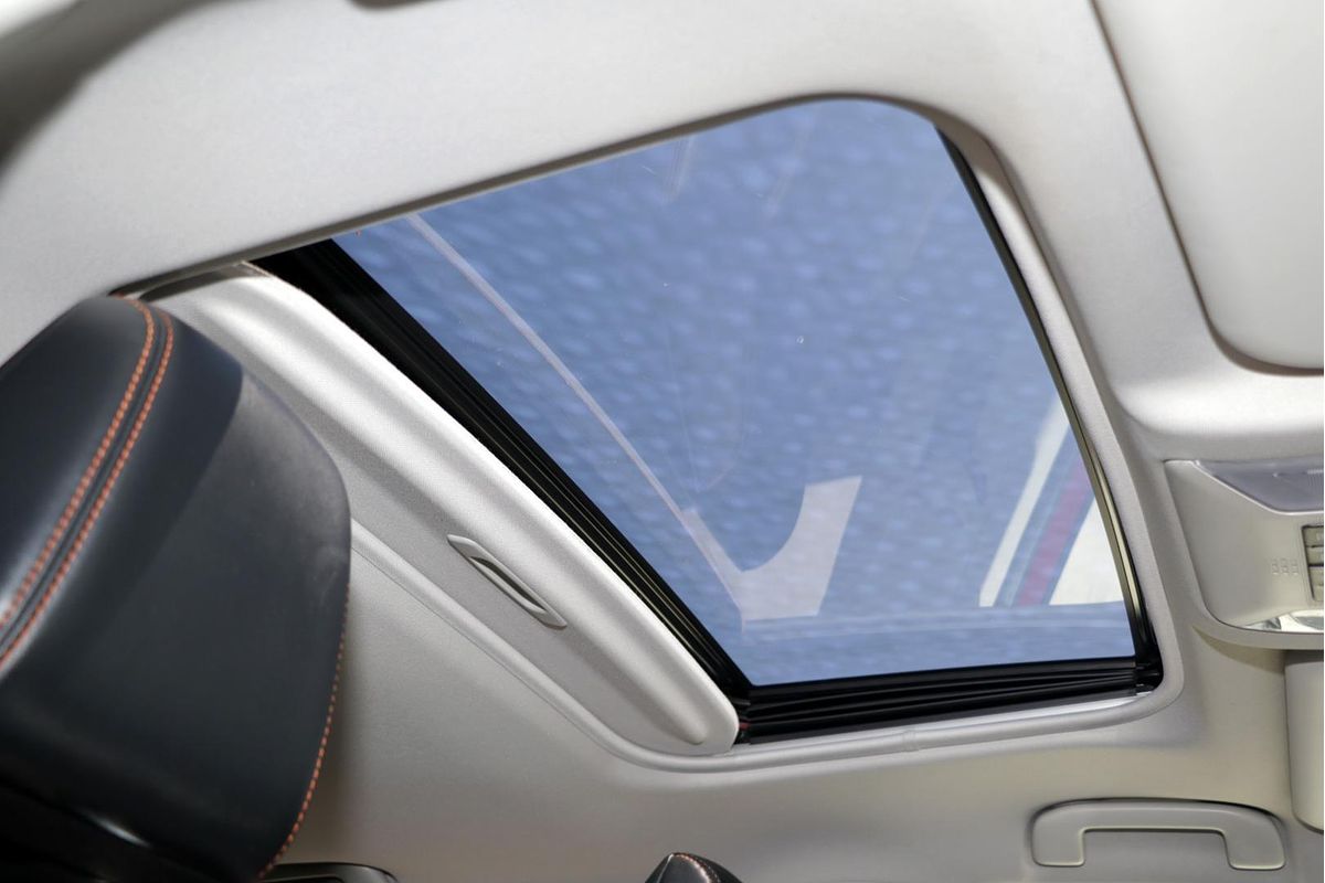 2019 Toyota RAV4 Edge AXAA54R