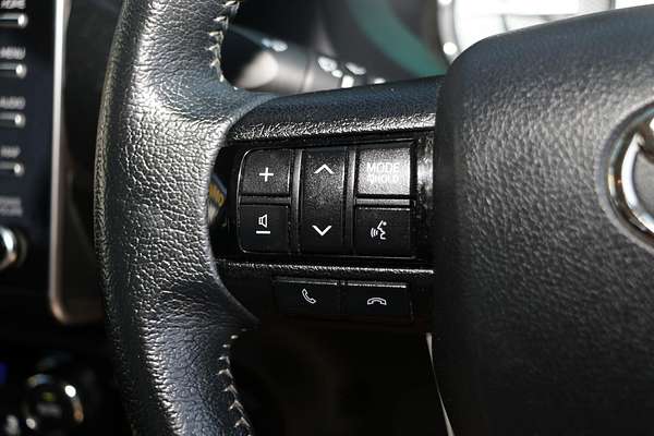 2020 Toyota Hilux SR5 GUN126R 4X4