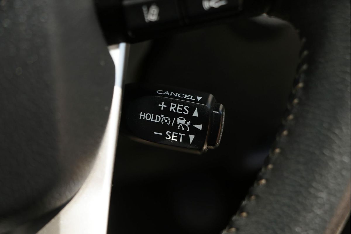 2020 Toyota Hilux SR5 GUN126R 4X4