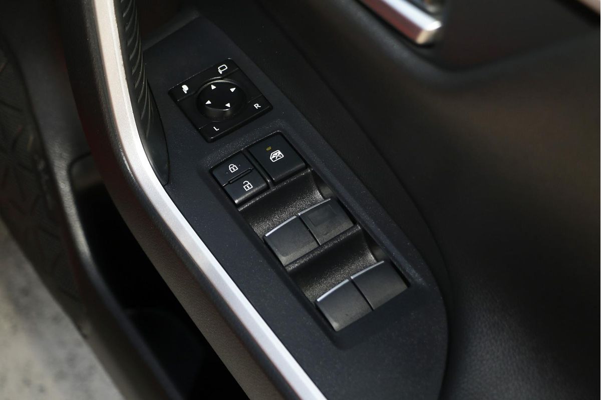 2019 Toyota RAV4 Edge AXAA54R