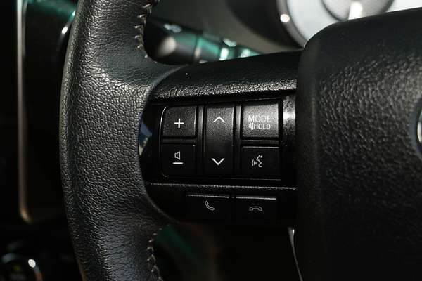 2020 Toyota Hilux SR5 GUN126R 4X4