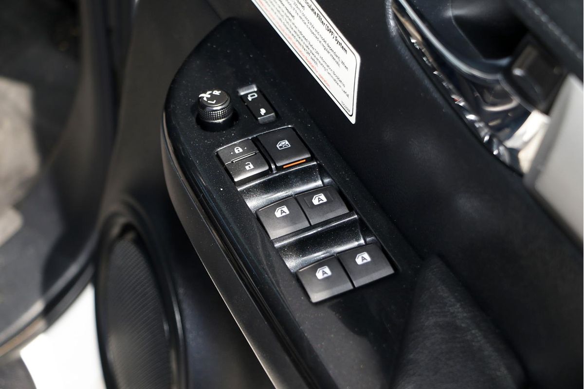 2020 Toyota Hilux SR5 GUN126R 4X4