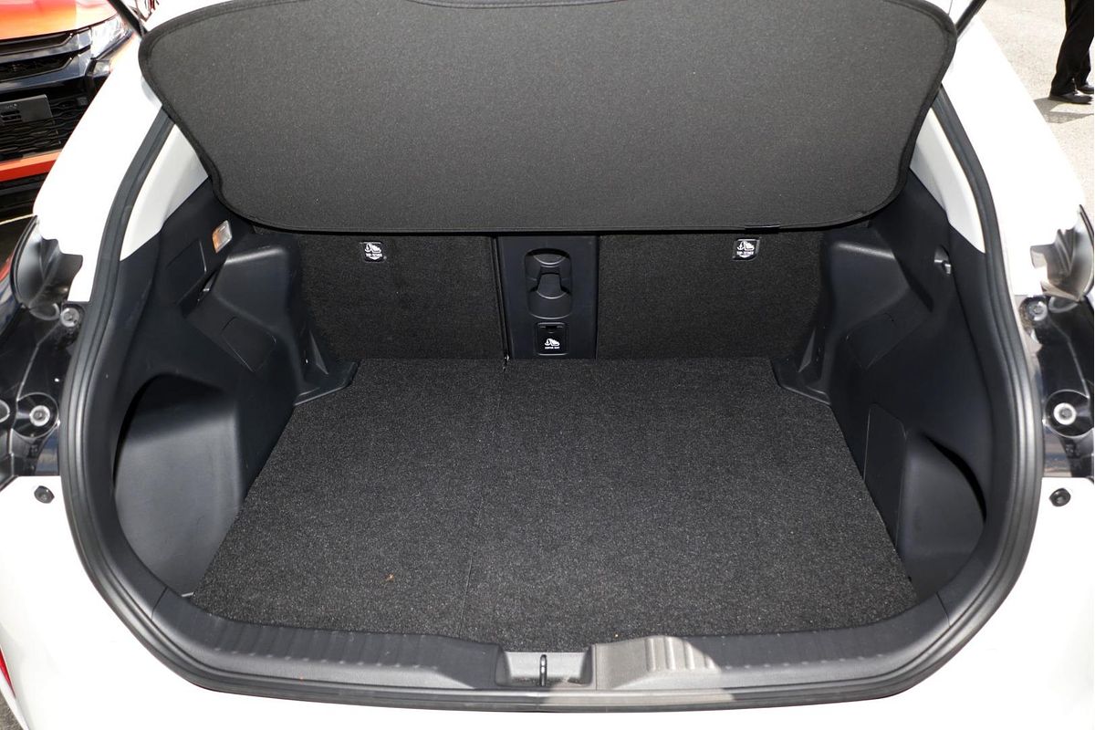 2025 Toyota Yaris Cross GX MXPJ10R