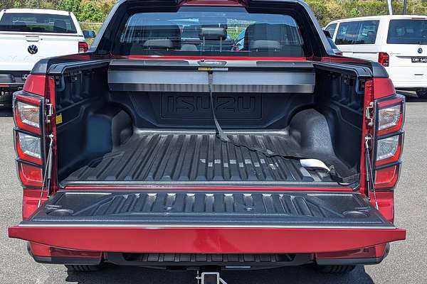 2025 Isuzu D-MAX X-TERRAIN 4X4