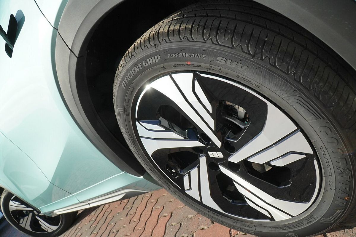 2025 Geely EX5 Inspire E245