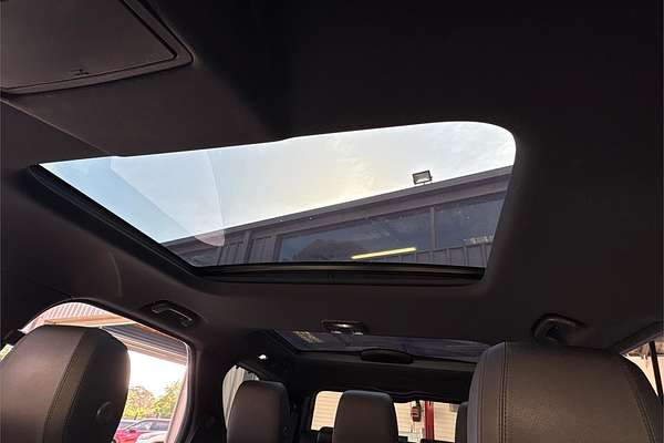 2019 Land Rover Discovery SD6 HSE Series 5