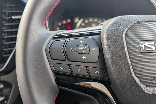 2025 Isuzu D-MAX X-TERRAIN 4X4