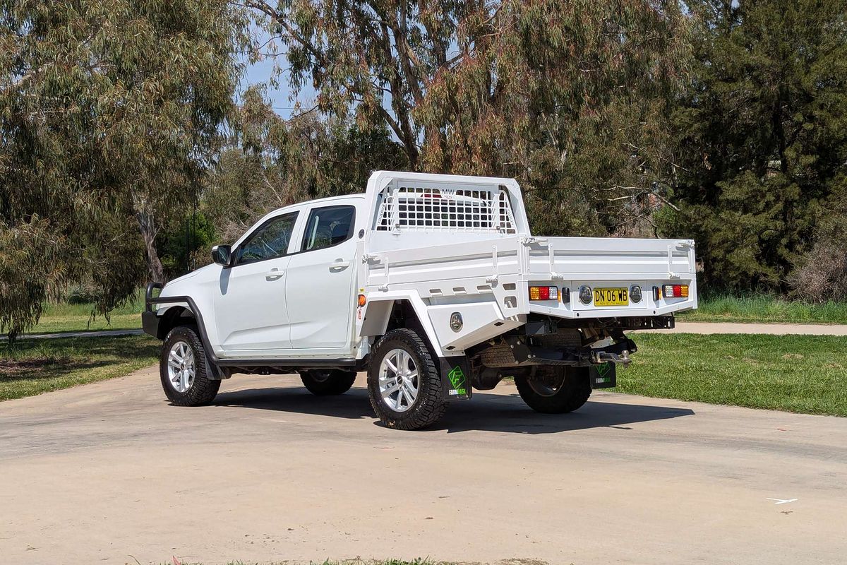 2021 Isuzu D-MAX LS-M  4X4