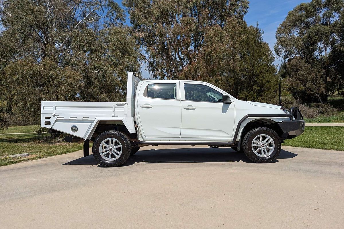 2021 Isuzu D-MAX LS-M  4X4