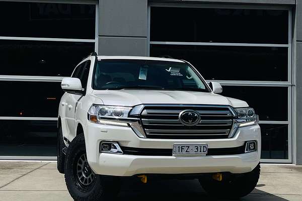 2019 Toyota Landcruiser Sahara VDJ200R