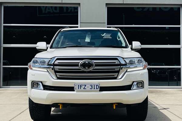 2019 Toyota Landcruiser Sahara VDJ200R