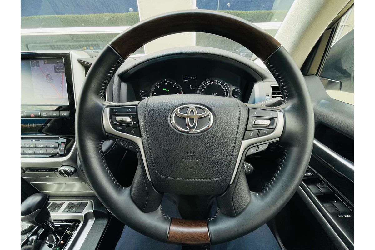 2019 Toyota Landcruiser Sahara VDJ200R
