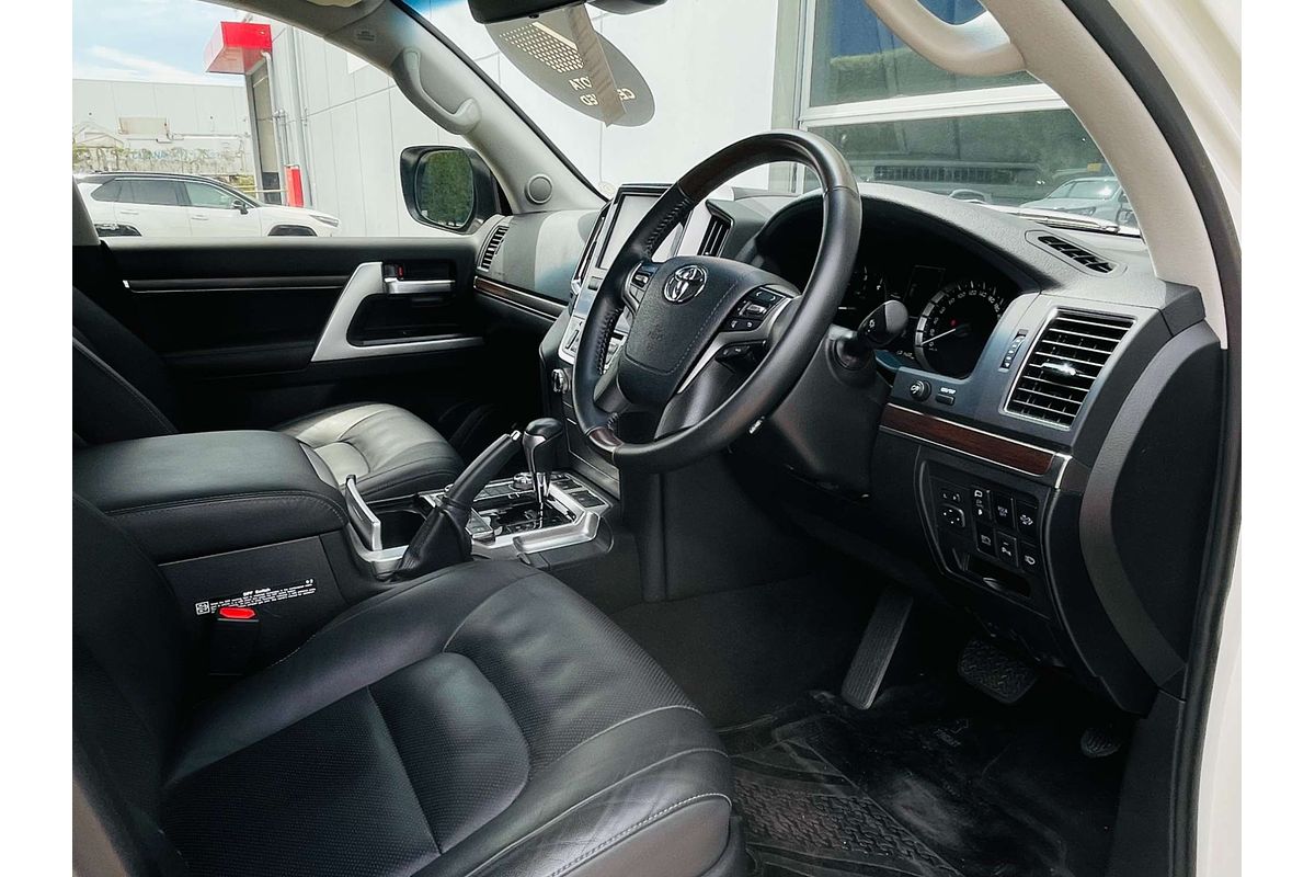 2019 Toyota Landcruiser Sahara VDJ200R