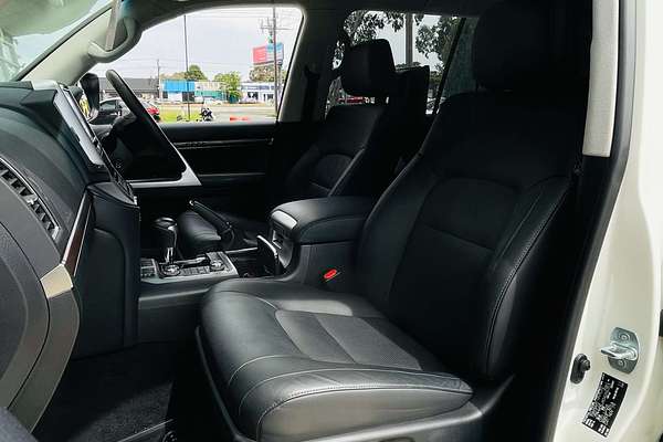 2019 Toyota Landcruiser Sahara VDJ200R