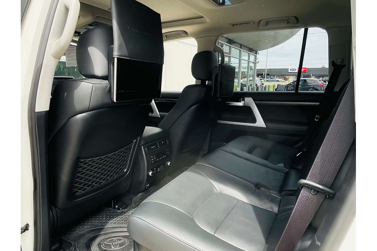 2019 Toyota Landcruiser Sahara VDJ200R