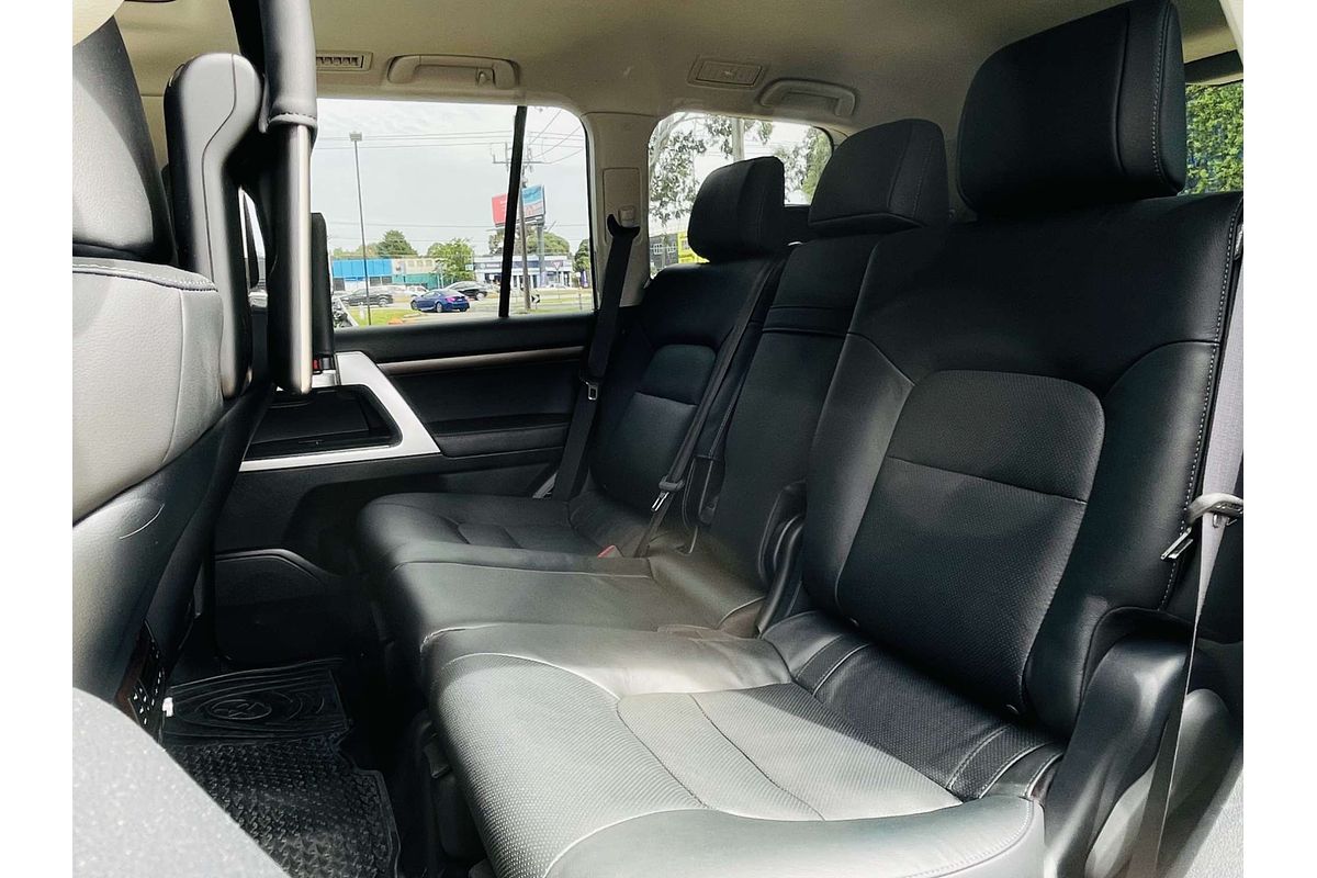 2019 Toyota Landcruiser Sahara VDJ200R