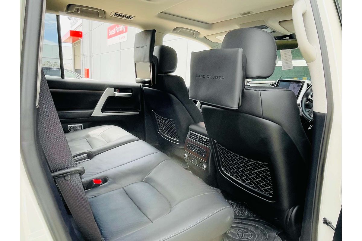 2019 Toyota Landcruiser Sahara VDJ200R