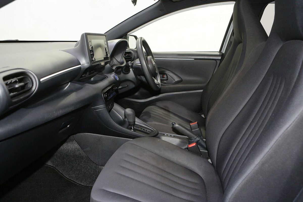 2021 Toyota Yaris ZR Hybrid MXPH10R