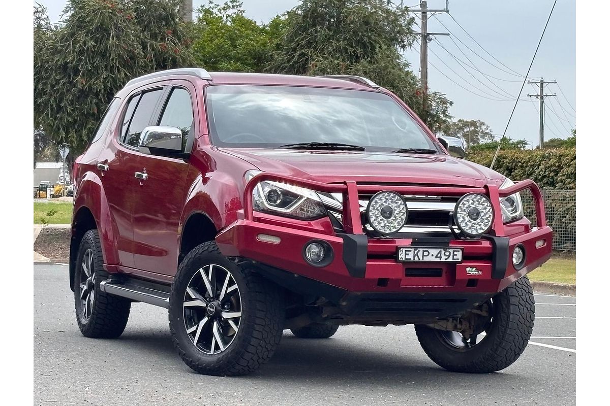 2021 Isuzu MU-X LS-T