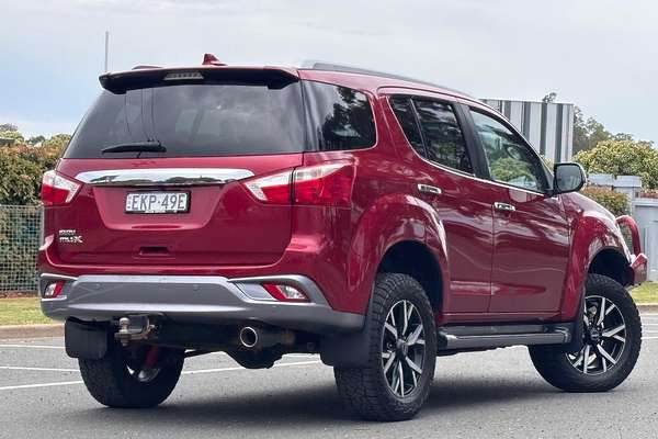 2021 Isuzu MU-X LS-T