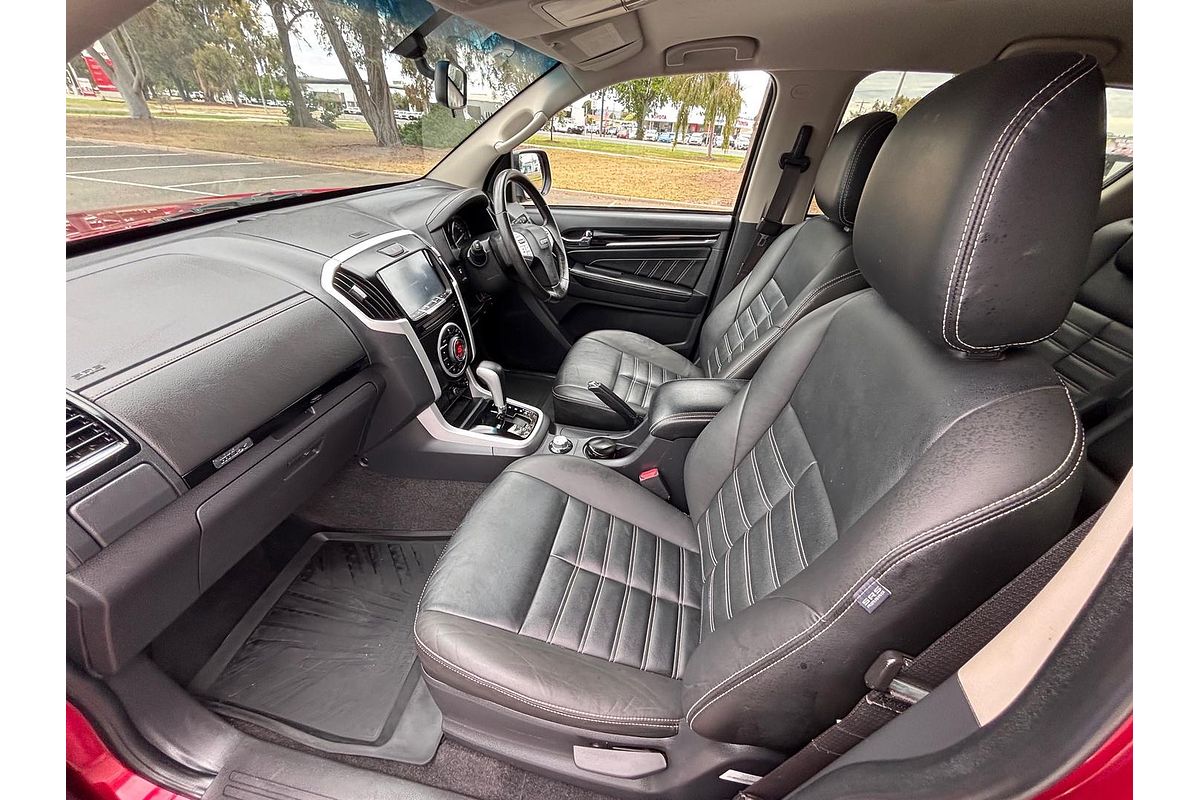 2021 Isuzu MU-X LS-T