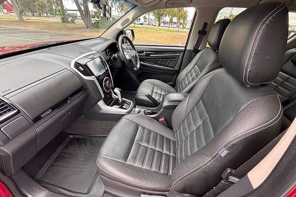 2021 Isuzu MU-X LS-T