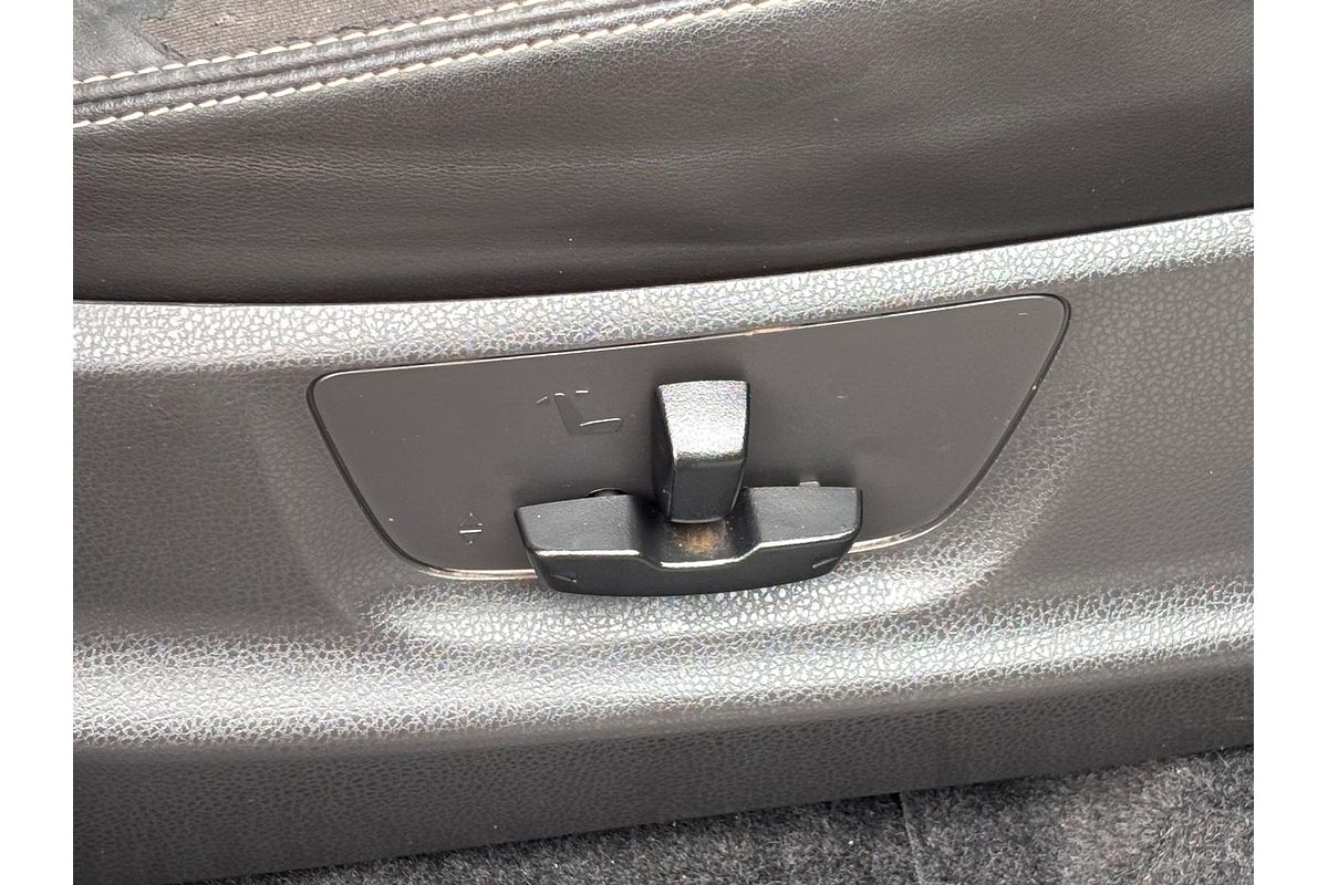 2021 Isuzu MU-X LS-T