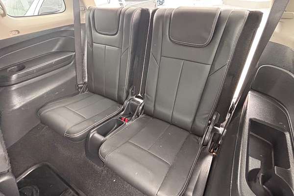 2021 Isuzu MU-X LS-T