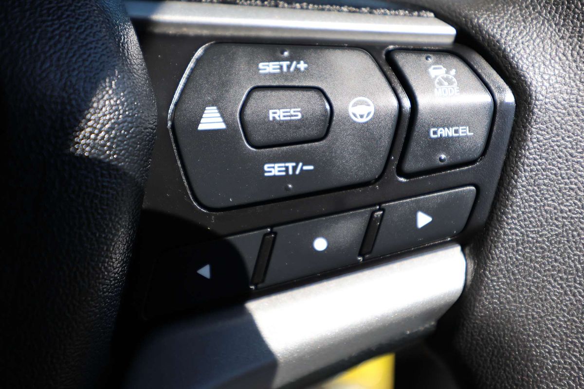 2021 Isuzu D-MAX SX High Ride Rear Wheel Drive