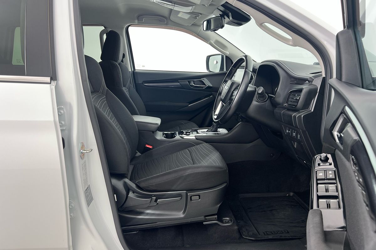 2023 Isuzu MU-X LS-U