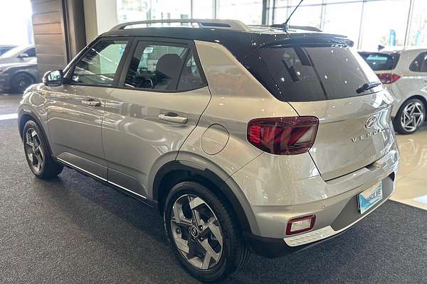 2025 Hyundai Venue Elite QX.V5