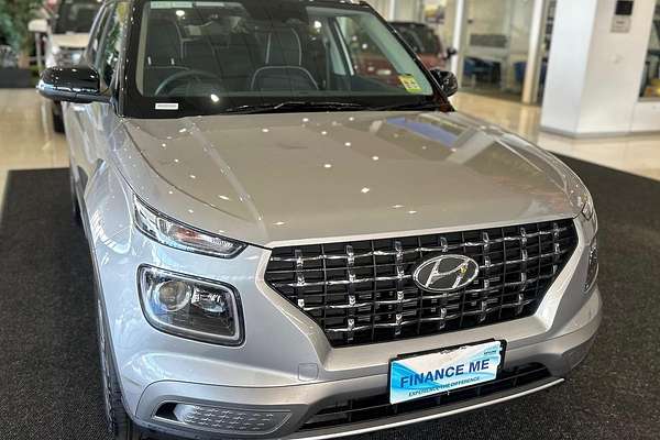 2025 Hyundai Venue Elite QX.V5