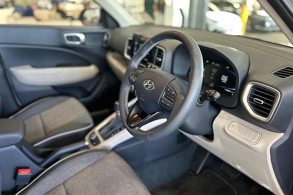 2025 Hyundai Venue Elite QX.V5