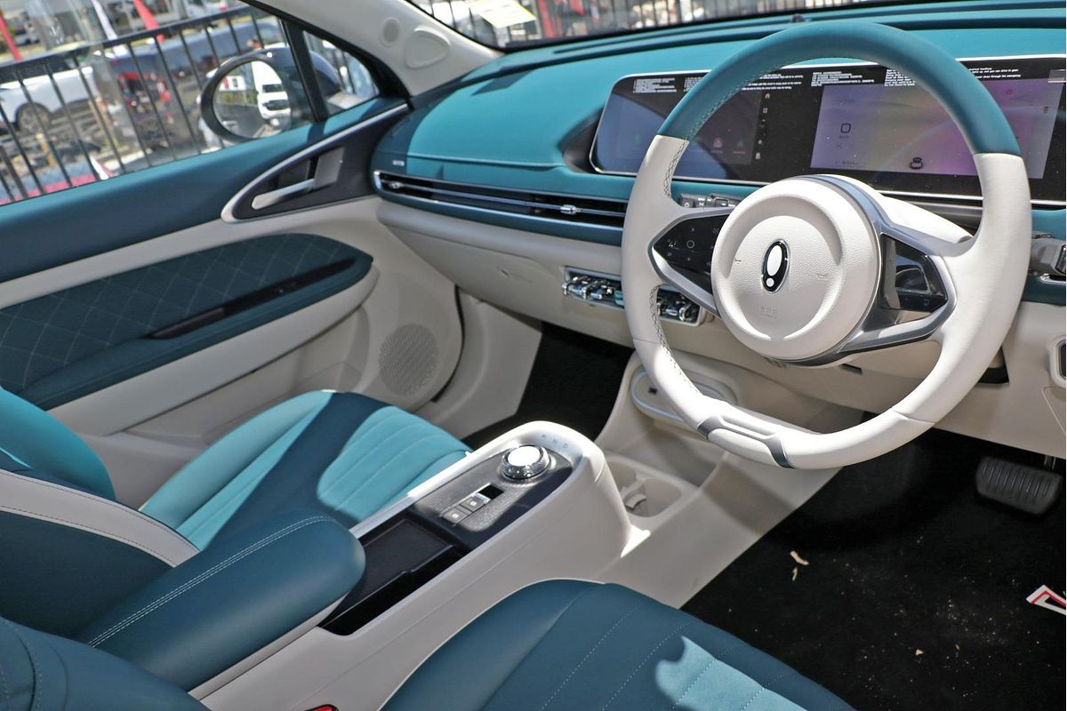 2025 GWM Ora Lux ES11