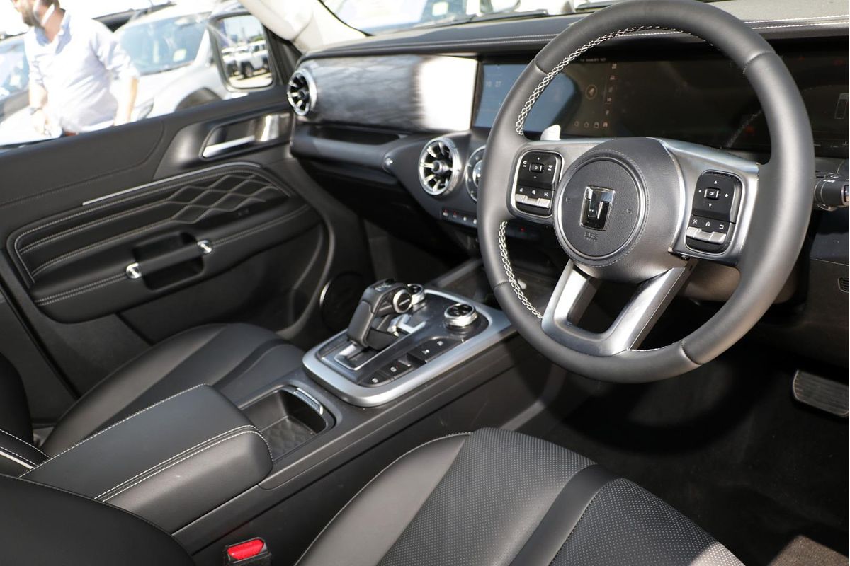 2025 GWM Tank 300 Ultra Hybrid P01