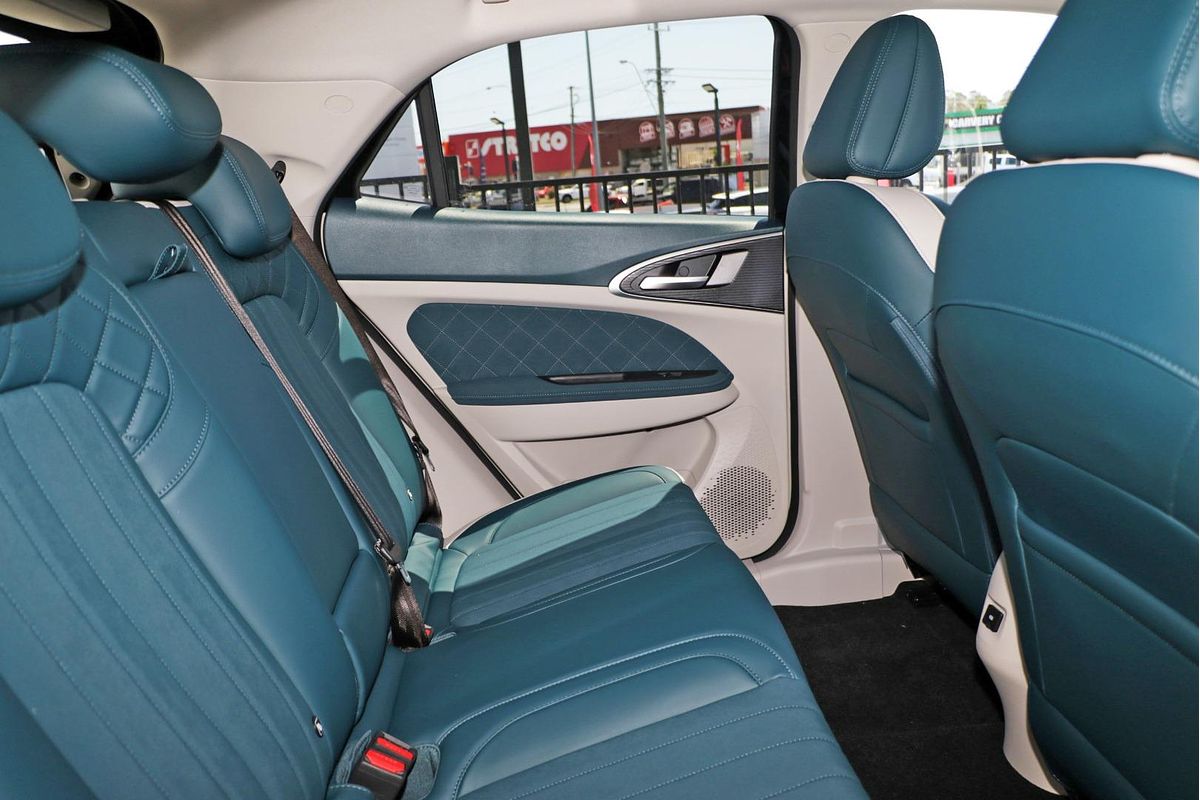 2025 GWM Ora Lux ES11