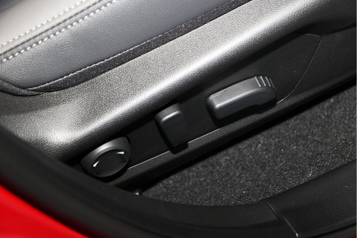 2025 Subaru Impreza 2.0S S-Edition G6