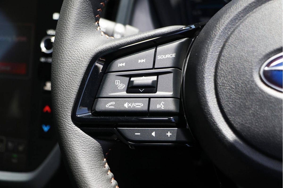 2025 Subaru Forester Hybrid Touring S6