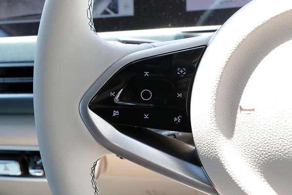 2025 GWM Ora Lux ES11