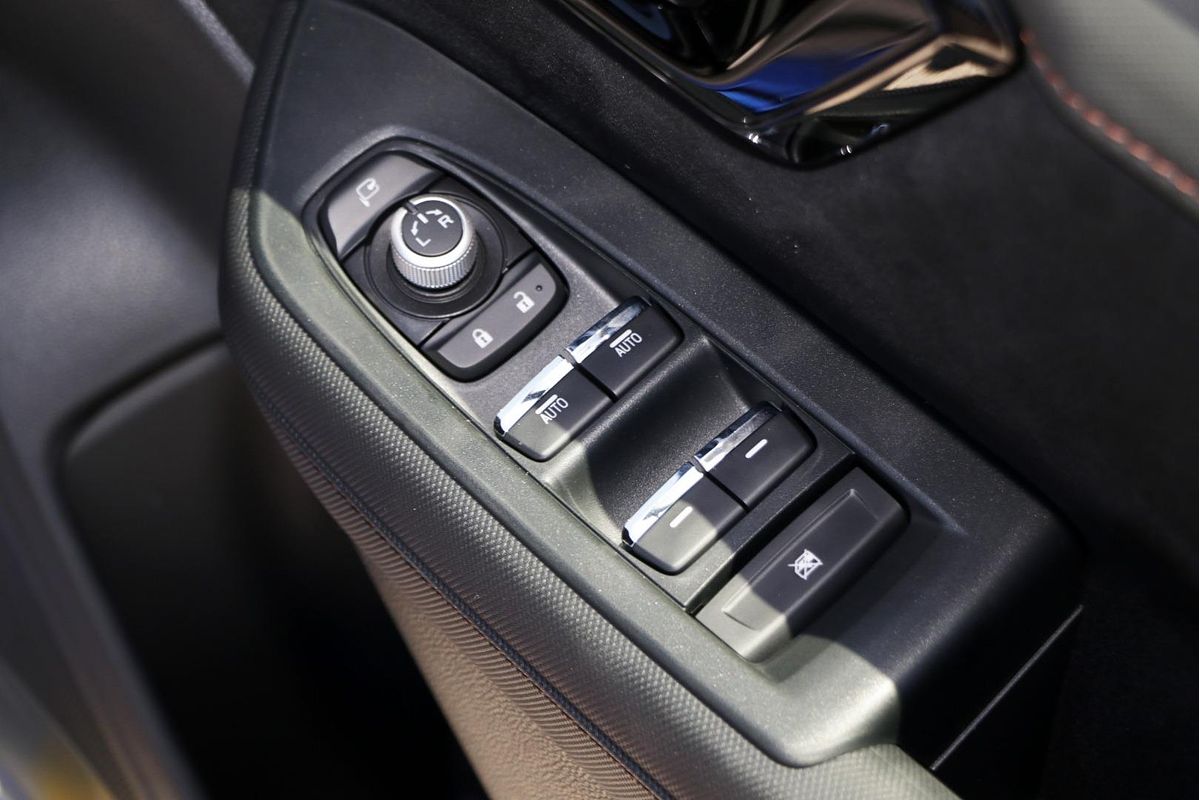 2025 Subaru Forester Hybrid Touring S6