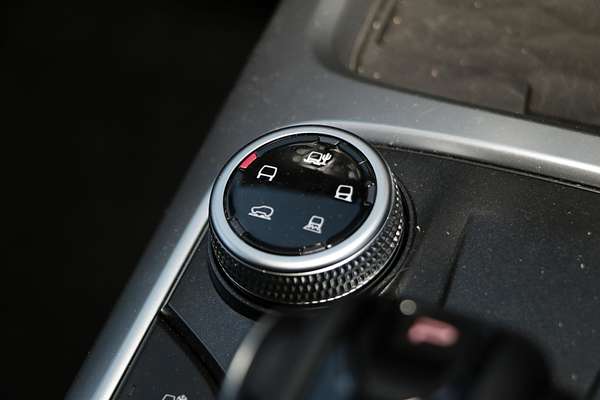 2025 GWM Tank 300 Ultra Hybrid P01