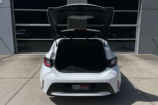 2022 Toyota Corolla Ascent Sport Hybrid ZWE211R