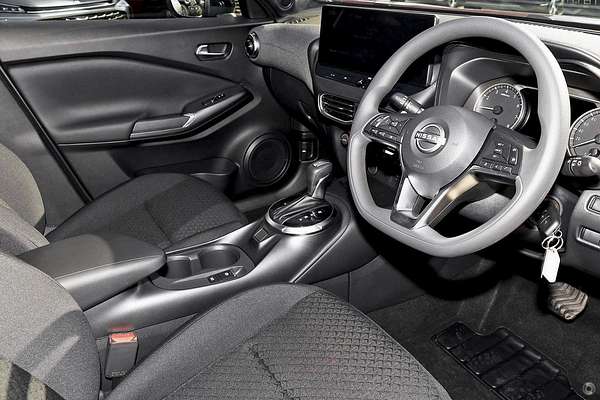 2024 Nissan JUKE ST+ F16