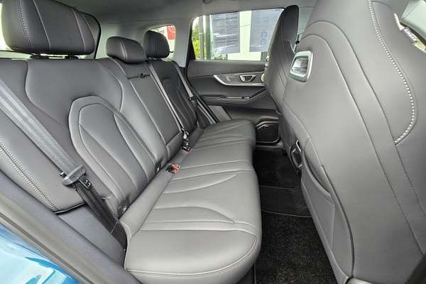 2025 Chery Tiggo 7 Pro ULTIMATE PHEV/7AT