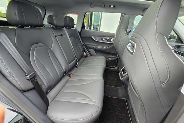 2025 Chery Tiggo 7 Pro ULTIMATE PHEV/7AT