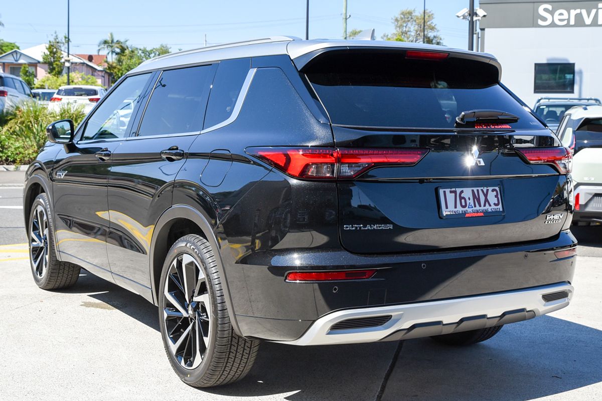 2025 Mitsubishi Outlander PHEV Exceed Tourer ZM