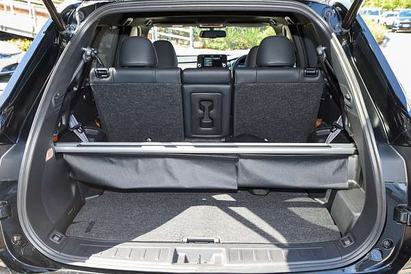 2025 Mitsubishi Outlander PHEV Exceed Tourer ZM