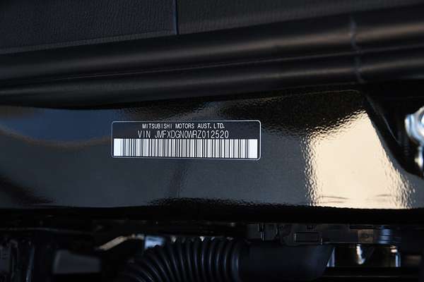 2025 Mitsubishi Outlander PHEV Exceed Tourer ZM