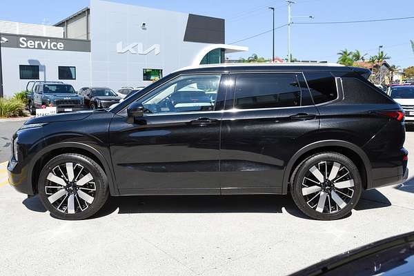 2025 Mitsubishi Outlander Exceed ZM