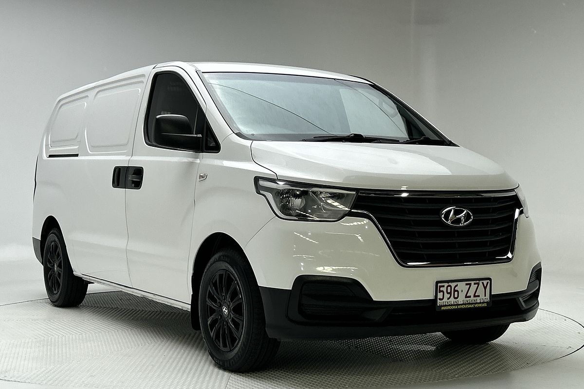 2020 Hyundai iLoad  TQ4